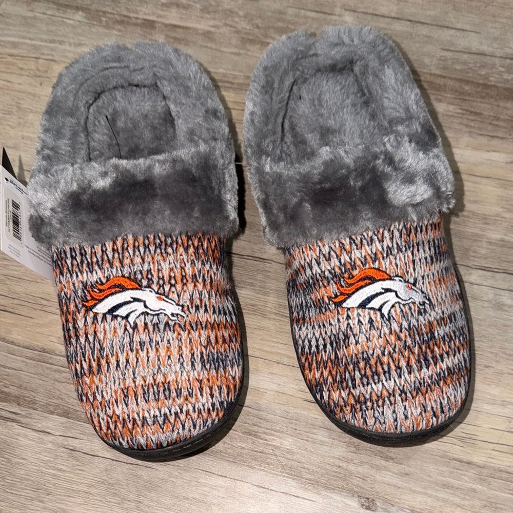 Denver Broncos Women's Knit Fleece Clog Slippers - Gray/Orange
